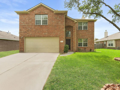2106 Goldfinch Ln League City, TX 77573