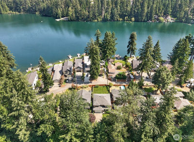 25528 Lake Wilderness Place SE Maple Valley, WA 98038