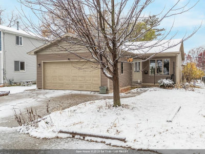 1431 Powers St Oshkosh, WI 54901