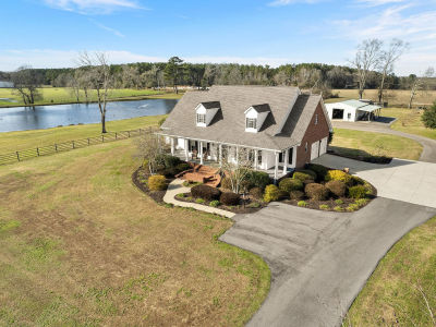 100 Deerfield Farm Columbia, MS 39429