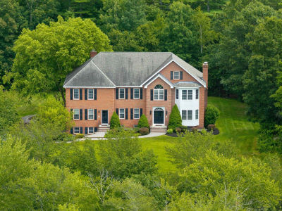 8 Arcadia Ln Salem, NH 03079