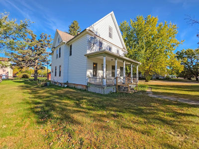 205 3rd St E Herman, MN 56248