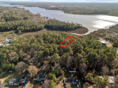 227 Youpon Dr Hubert, NC 28539