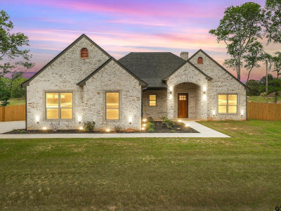 16618 Meadow Crest Dr Lindale, TX 75771