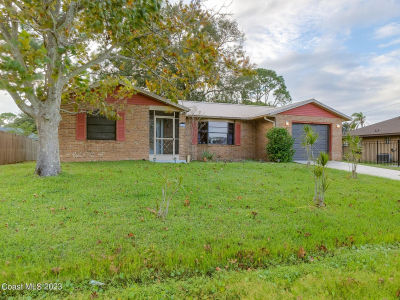 860 Hawaii Ave NW Palm Bay, FL 32907