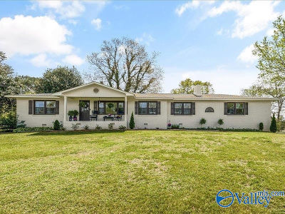 1586 Oscar Patterson Rd New Market, AL 35761