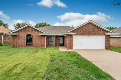 5214 Dewey St Wichita Falls, TX 76306