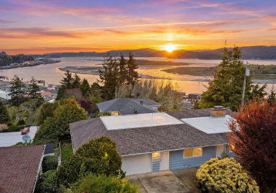 546 W Fir Ave Coos Bay, OR 97420