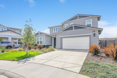 10501 Tavoras Ct Elk Grove, CA 95757