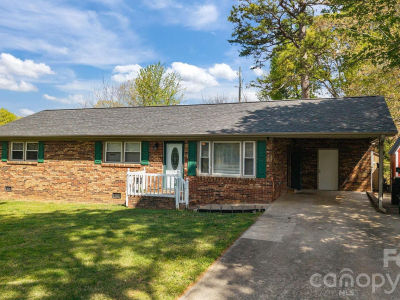 3942 Linwood Rd Gastonia, NC 28052