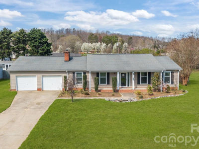 3545 Heather Ln Gastonia, NC 28056