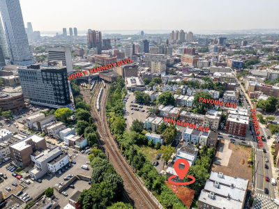 21 Bryan Pl Jersey City, NJ 07306