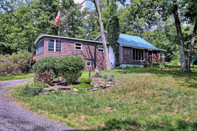 660 Oak Hill Rd Hudson, NY 12534
