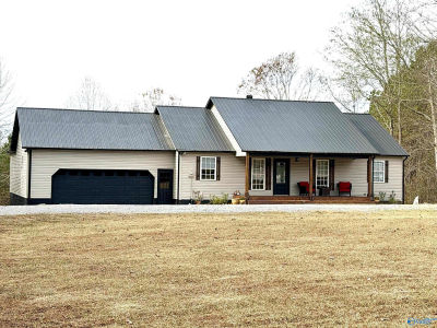1315 Old Sheffield Gap Rd Attalla, AL 35954