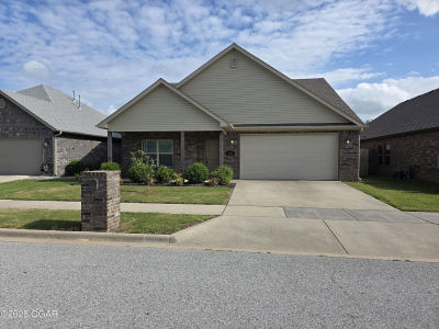 6159 W Limerick Way Fayetteville, AR 72704