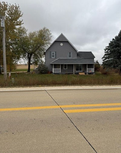 1097 Slater Ave Aurora, IA 50607