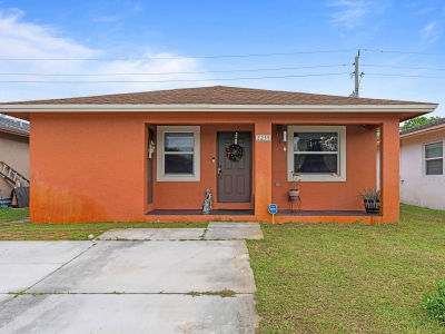 2235 NW 25th Pl Oakland Park, FL 33311