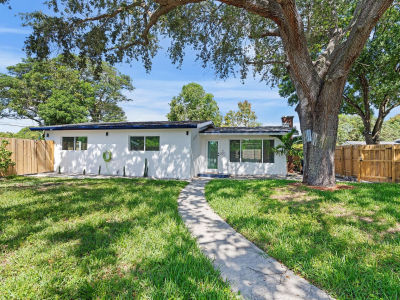 1517 NW 12th Ave Fort Lauderdale, FL 33311