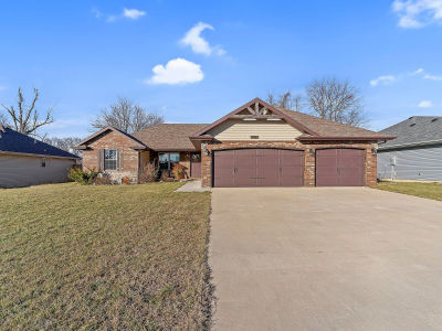211 E Seminole St Strafford, MO 65757