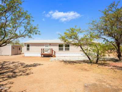 5863 E Dakota Rd Hereford, AZ 85615