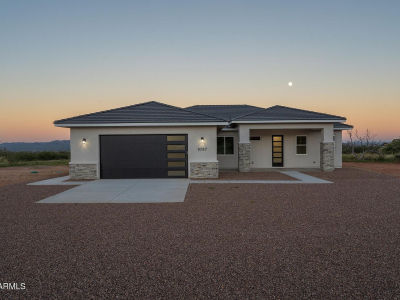 8287 S Elohyna Ln Hereford, AZ 85615