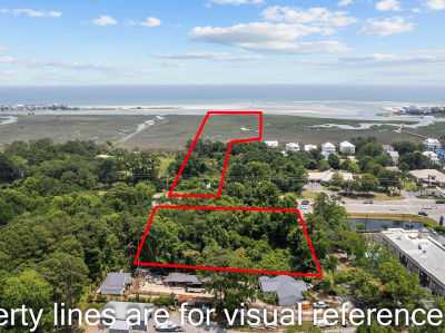 31 Decker Ln Pawleys Island, SC 29585