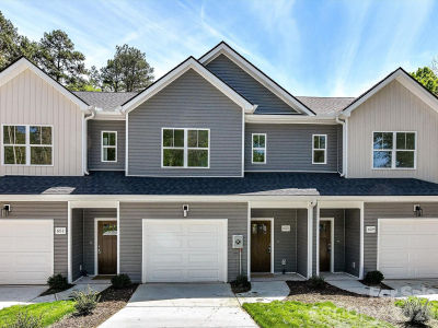 655 Stillgreen Ln Charlotte, NC 28214