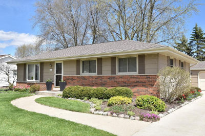 220 Judge Dr Saukville, WI 53080