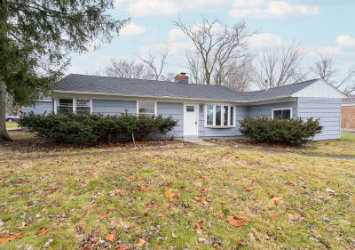 372 Oswego St Park Forest, IL 60466