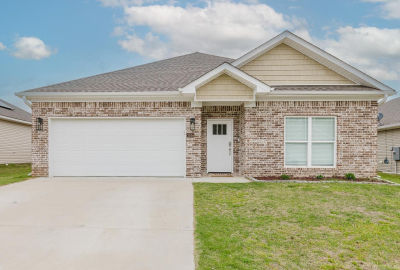 3536 Village Walk Dr Bryant, AR 72022