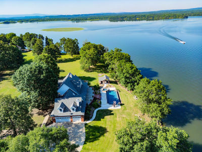 436 Bayview Cir Knoxville, AR 72845