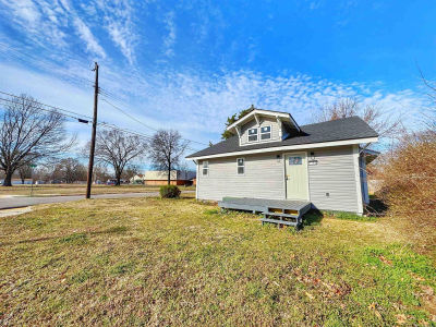 1123 N Greenwich Ave Russellville, AR 72801