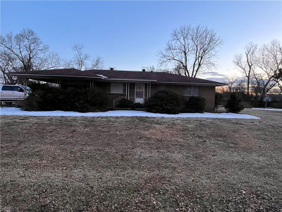 408 NE 5th St Atkins, AR 72823