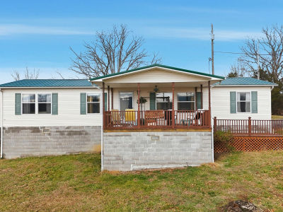 490 Courthouse Estates Dr Castlewood, VA 24224