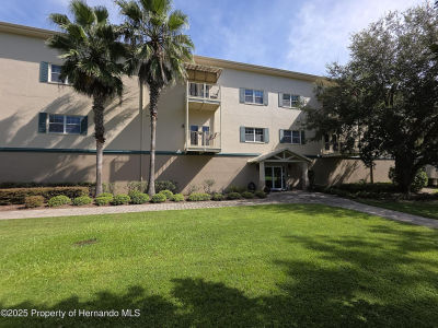 8152 Southern Pines Dr Brooksville, FL 34601