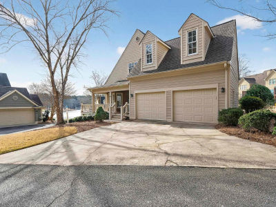 1033 Lakeside Ct Greensboro, GA 30642