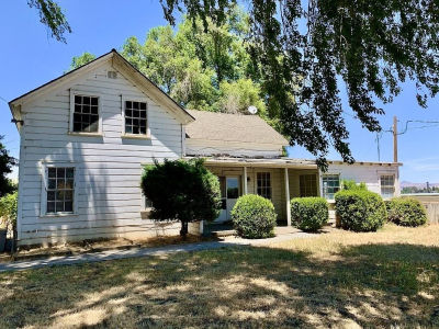 (undisclosed Address) Hollister, CA 95023