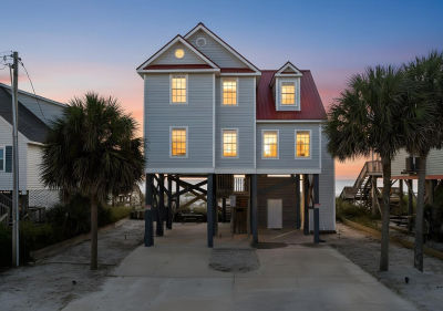 318 S Waccamaw Dr Murrells Inlet, SC 29576