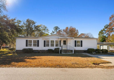 883 Grand Strand Trl Murrells Inlet, SC 29576