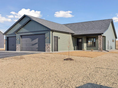 466 Coyote Way New Richmond, WI 54017