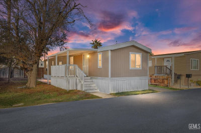 61 Cinnamon Ln Bakersfield, CA 93308