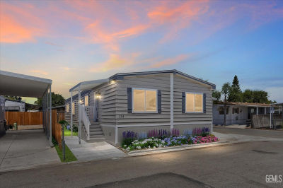 114 Cedarwood Ln Bakersfield, CA 93308