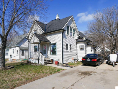 104 E Charles St Valley, NE 68064