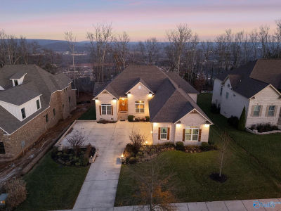 19 Ridge Bluff Cir SE Huntsville, AL 35803