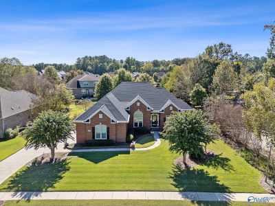 128 Holbrook Dr Huntsville, AL 35806