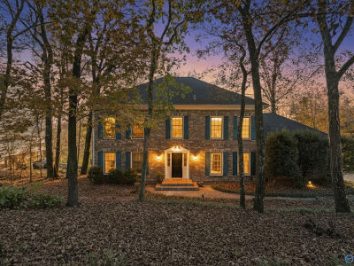 1418 Chandler Rd SE Huntsville, AL 35801