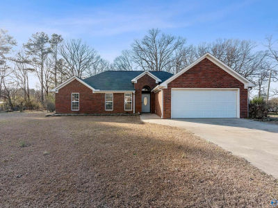 22459 Howard St Athens, AL 35613