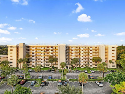 2430 Deer Creek Country Club Blvd #2-609 Deerfield Beach, FL 33442