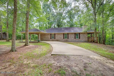 1160 Lucas Rd Lucedale, MS 39452