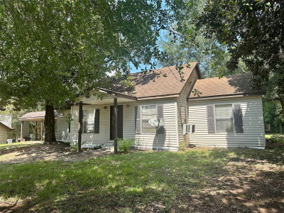 1505 S Houston Ave Livingston, TX 77351